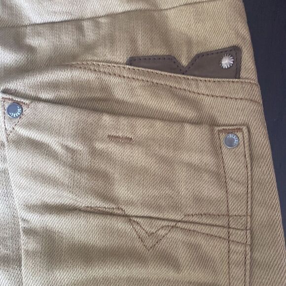 NWT Diesel jeans golden color size 29/32 lots of details - Picture 6 of 7
